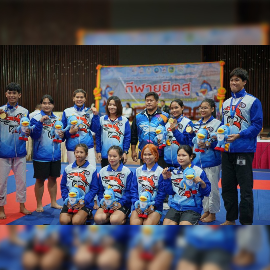 นักศึกษาได้รับรางวัลการแข่งขันกีฬาประเทศไทย